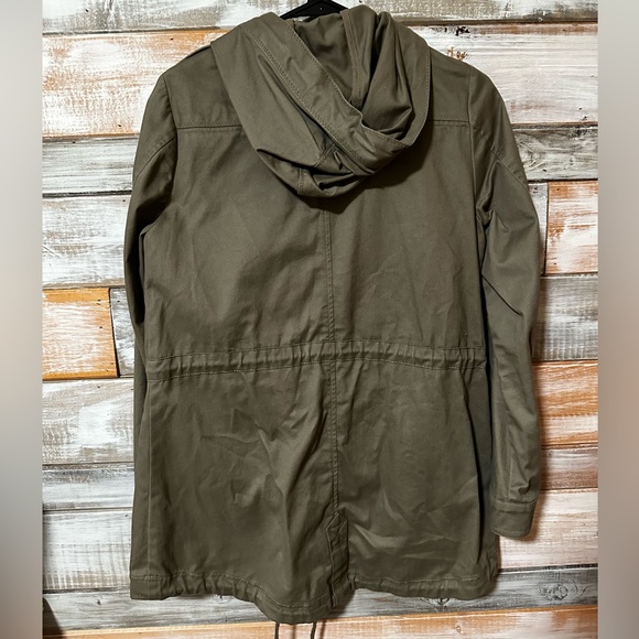 EUC olive green jacket - Picture 2 of 7